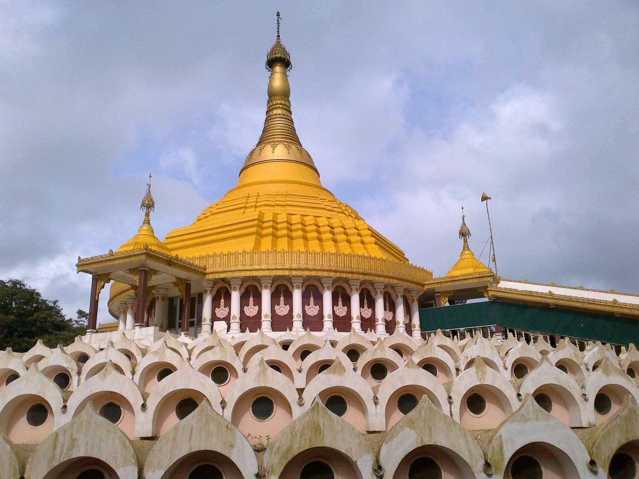 Vipassana International Academy (Dhammgiri) Vipassana International Academy (Dhammgiri)